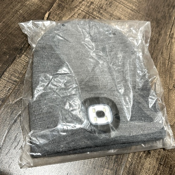 Brand new Winter Beanie Hat Unisex 4 LED USB Flashlight Head Lights Hat - Picture 5 of 7